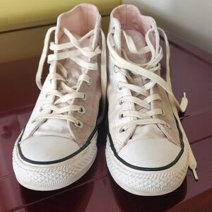 Converse All Star High Top Shoes / Size 7 / Pale Pink / GUC
